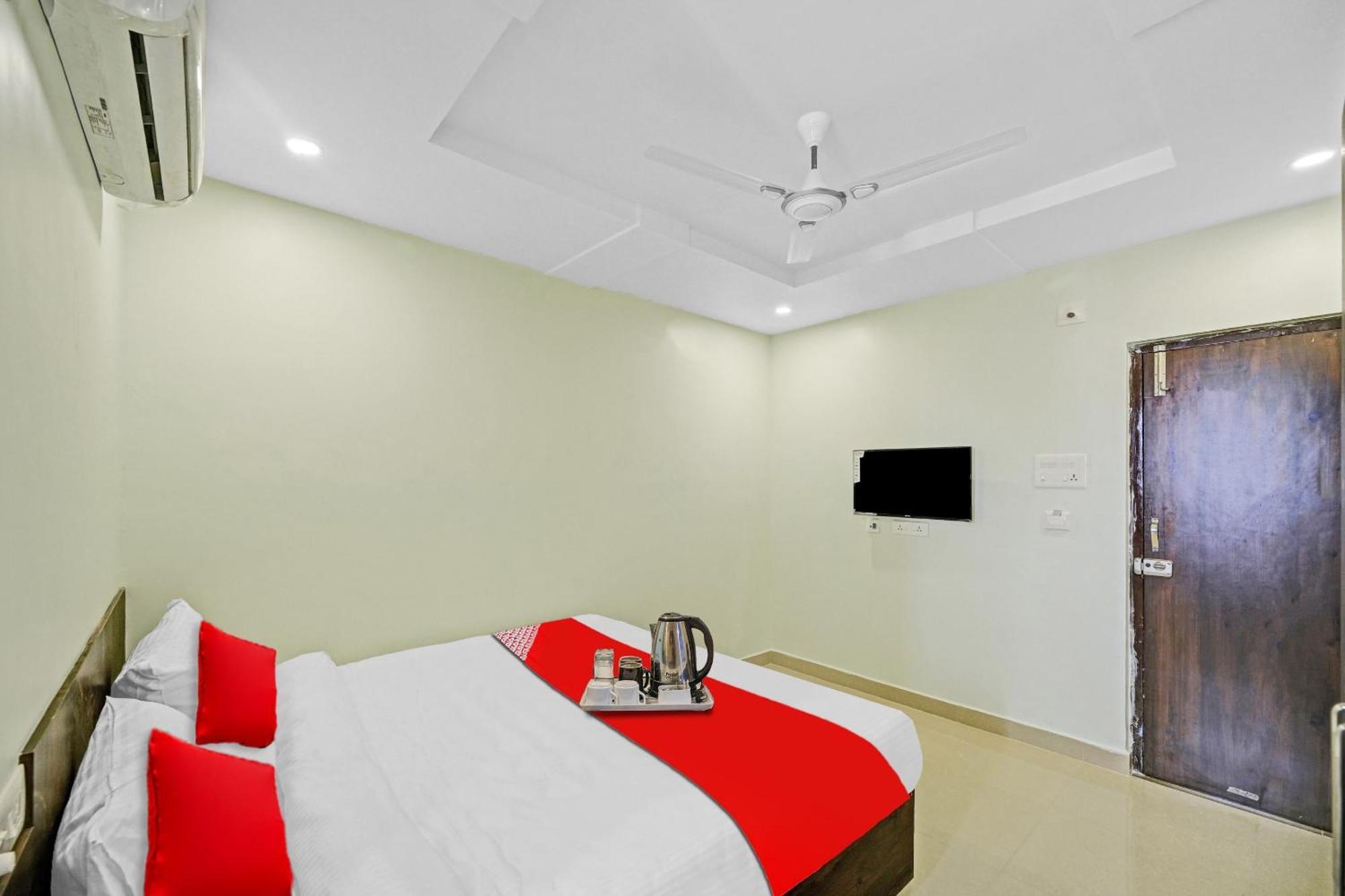 Hotel O Vrk Residency Kurmannapalem Kültér fotó